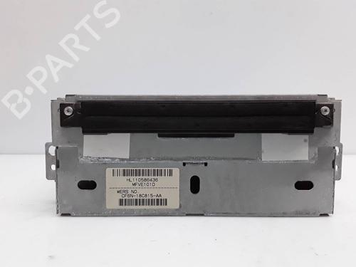 Used Radio VOLVO V40 Hatchback (525) [2012-2019]  7615476