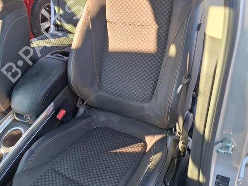 Sæde venstre fortil OPEL ZAFIRA TOURER C (P12) [2011-2026]  31723408