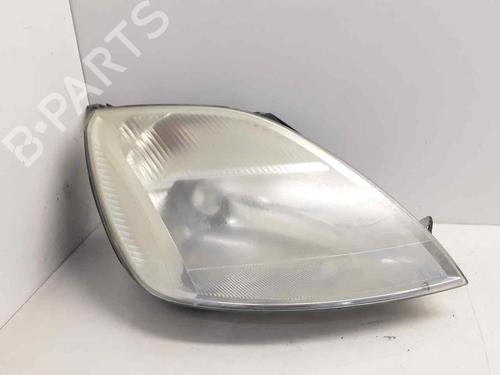 Used Right headlight FORD FIESTA V (JH_, JD_) 1.4 TDCi (68 hp) 19451070