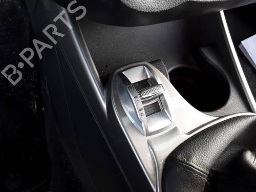 Used Switch ALFA ROMEO MITO (955_) 1.4 (955.AXB1B, 955.AXU1A) (78 hp) 9179185