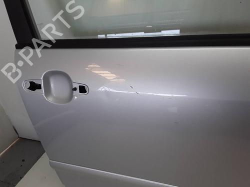 Right front door TOYOTA COROLLA Verso (ZER_, ZZE12_, R1_) 2.0 D-4D (CUR10_, CUR10R) | BP9809846C3 