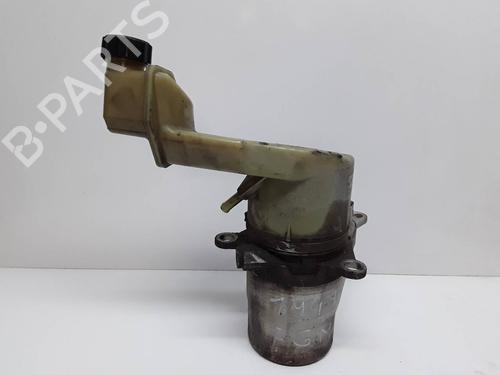 Used Steering pump FORD FIESTA V (JH_, JD_) 1.6 TDCi (90 hp) 8874247