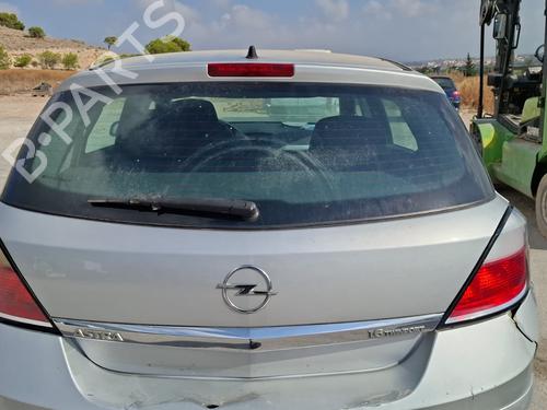tailgate-opel-astra-h-a04-2004-2005-2006-2007-2008-2009-2010-2011-2012-2013-2014-37430259 main image