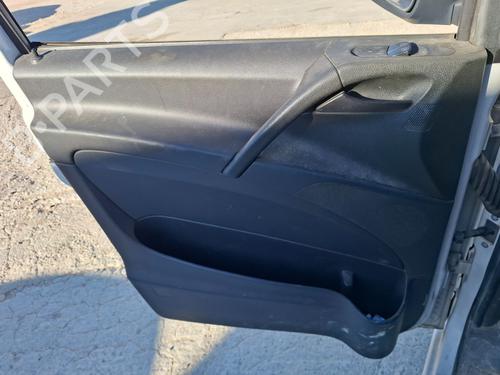 Forreste venstre beklædning MERCEDES-BENZ VITO Bus (W639) 109 CDI (639.701, 639.703, 639.705) (95 hp) 31906575