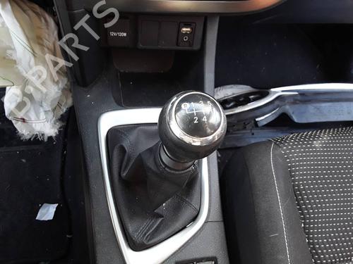 Used Gear lever TOYOTA AURIS (_E18_) [2012-2019]  15626146