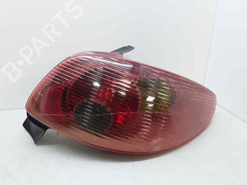 Høyre baklys PEUGEOT 206 Hatchback (2A/C) [1998-2012]  25713890