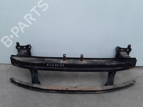 Støtfangerbjelke foran VW PASSAT B6 Variant (3C5) 1.9 TDI (105 hp) 17474133