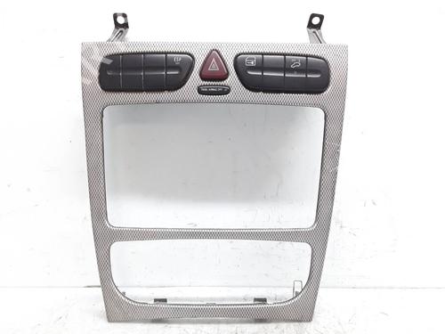 Bouton de warning MERCEDES-BENZ C-CLASS T-Model (S203) C 220 CDI (203.208) (136 hp) 8500366