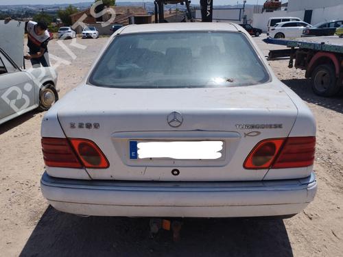 Right front fog light MERCEDES-BENZ E-CLASS (W210) E 290 Turbo-D (210.017) | BP10644212C31 