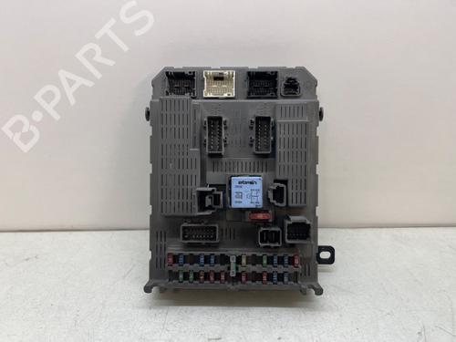 Zekeringkast CITROËN C5 II (RC_) [2004-2008]  23234826