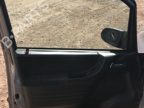 Right headlight OPEL ZAFIRA A MPV (T98) 2.0 DTI 16V (F75) | BP25928764C29