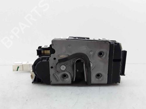 front-left-lock-mercedes-benz-sprinter-35-t-van-b906-2006-2007-2008-2009-2010-2011-2012-2013-2014-2015-2016-2017-2018-2019-2020-32036544 main image