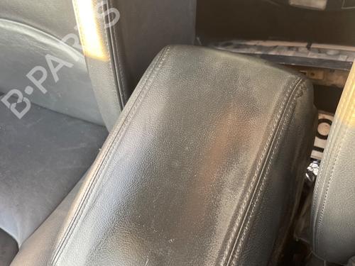 Used Armrest / Center console CITROËN C6 (TD_) 2.7 HDi (204 hp) 27442011