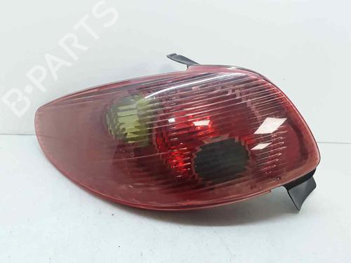 Used Left taillight PEUGEOT 206 Hatchback (2A/C) [1998-2012]  25713891