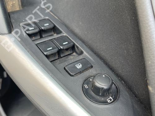 Used Left front window switch MAZDA 6 Saloon (GJ, GL) [2012-2025]  25714036
