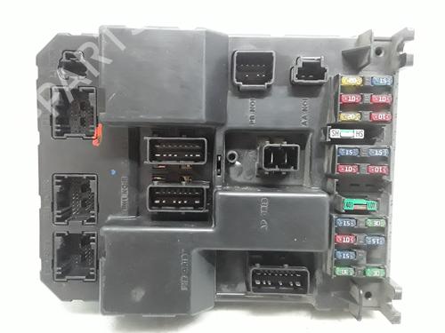 Sikringsdåse CITROËN C5 I (DC_) 2.0 HDi (DCRHZB, DCRHZE) (109 hp) 8372629