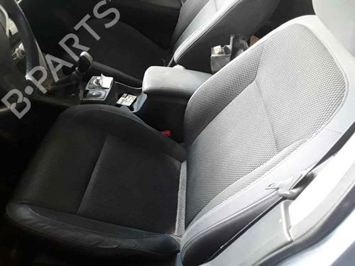 Used Left front seat RENAULT KOLEOS I (HY_) 2.0 dCi 4x4 (HY0K) (150 hp) 22560518