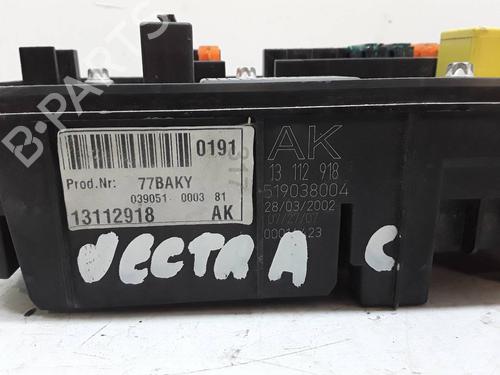 Used Fuse box OPEL VECTRA C (Z02) [2002-2009]  9532700