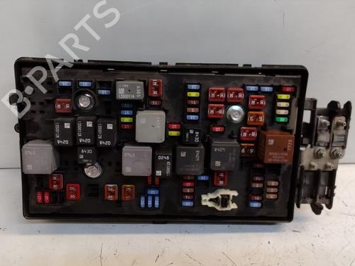Used Fuse box Fuse box 37700193 37700193