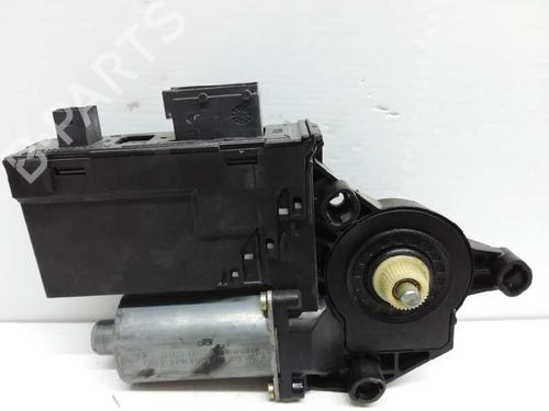 Left front window motor PEUGEOT 307 (3A/C) 2.0 HDi 90 | BP7472125E21