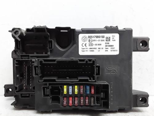 Sikringsdose FIAT GRANDE PUNTO (199_) 1.3 D Multijet (75 hp) 8600490
