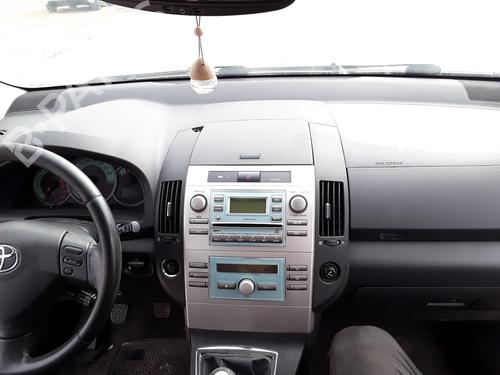 Used Dashboard TOYOTA COROLLA Verso (ZER_, ZZE12_, R1_) 2.0 D-4D (CUR10_, CUR10R) (116 hp) 15188252