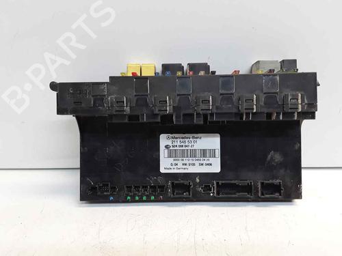 Used Fuse box Fuse box MERCEDES-BENZ E-CLASS (W211) E 270 CDI (211.016) (177 hp) 33245752 33245752
