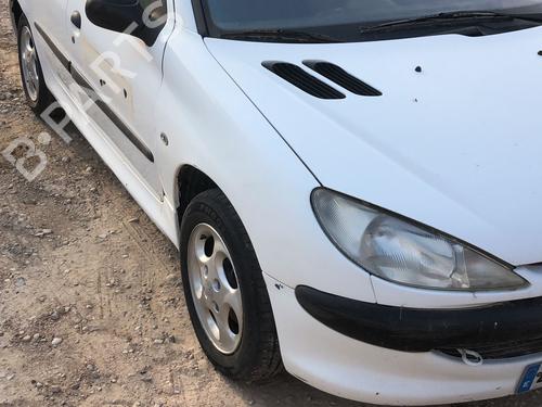 Fuse box PEUGEOT 206 Hatchback (2A/C) 1.4 HDi eco 70 | BP22897985E1 