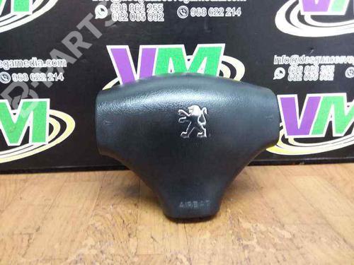 Used Driver airbag Driver airbag PEUGEOT 206 Hatchback (2A/C) [1998-2012] 7468402 7468402