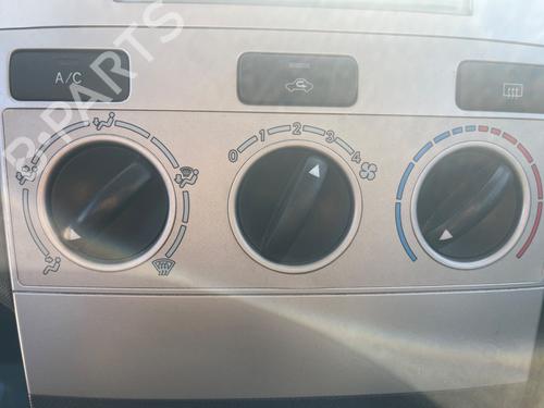 AC-Styringsenhed/Manøvreenhed TOYOTA COROLLA Verso (ZER_, ZZE12_, R1_) [2004-2009]  28503284