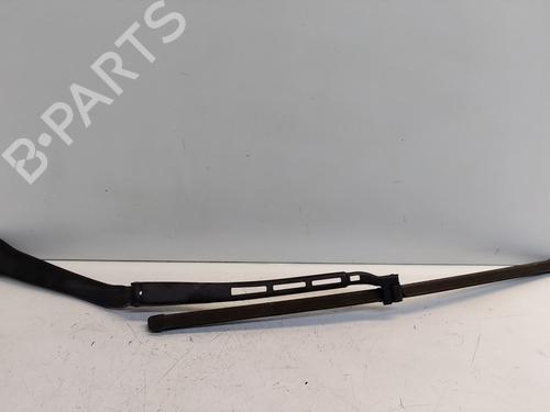 Used Front windshield wiper arm Front windshield wiper arm 37033229 37033229