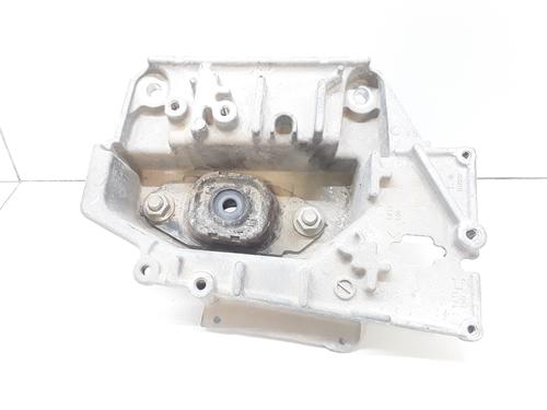 Used Support NISSAN JUKE (F15) 1.6 (117 hp) 15067693