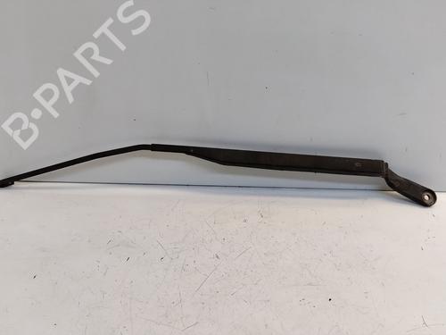 Used Front windshield wiper arm Front windshield wiper arm 37033228 37033228