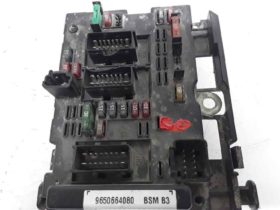 Fuse box PEUGEOT 206 Hatchback (2A/C) 7472684 BParts