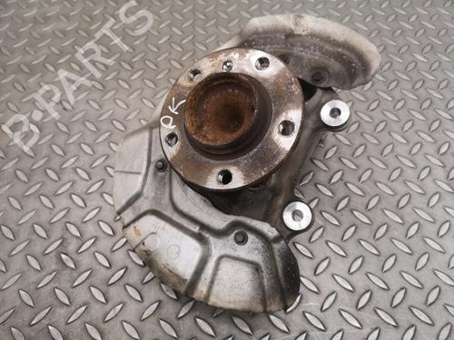 Used Left front steering knuckle BMW 4 Coupe (F32, F82) 435 i (306 hp) 19130588