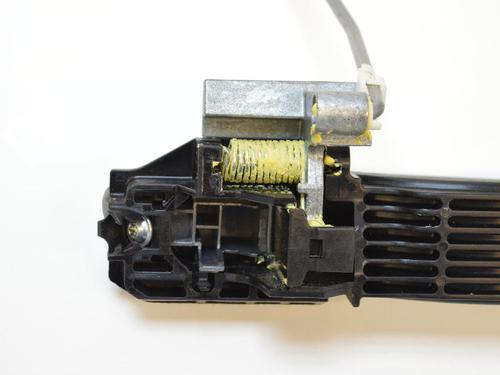 Used Front left exterior door handle MAZDA 3 (BM, BN) 2.0 (120 hp) 7495051