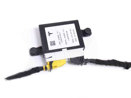 Used Electronic module TESLA MODEL S (5YJS) 75D AWD (525 hp) 7813445