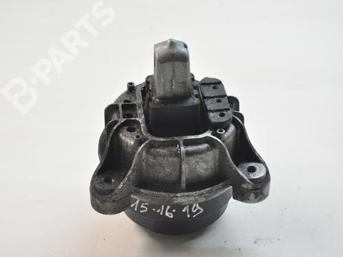 Used Engine mount BMW 5 (F10) 520 d (184 hp) 8859072