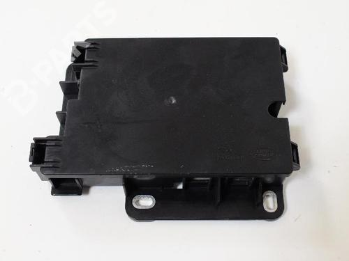 Used Fuse box JAGUAR XF I (X250) 3.0 D (275 hp) 7489209