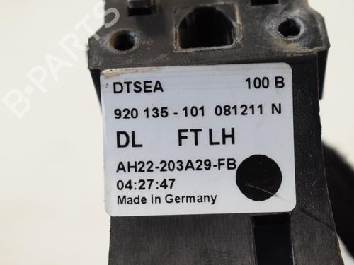 Used Front left exterior door handle LAND ROVER RANGE ROVER SPORT I (L320) 3.0 D 4x4 (211 hp) 19943325