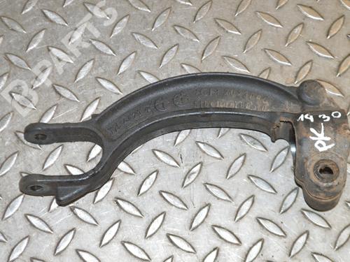 Used Left front suspension arm AUDI A4 B8 (8K2) 2.0 TDI (143 hp) 8001314