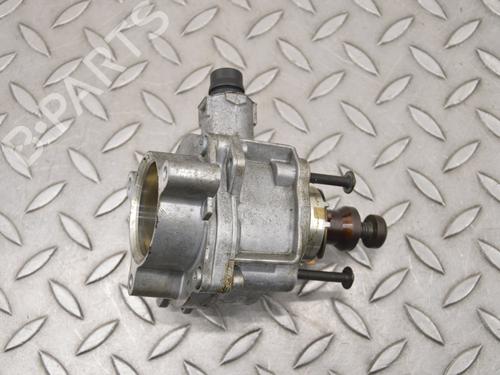 Used Vacuum pump BMW 5 (E60) 523 i (190 hp) 12943112