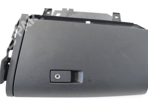 Used Glove box Glove box VOLVO XC60 I SUV (156) D4 AWD (181 hp) 7747239 7747239