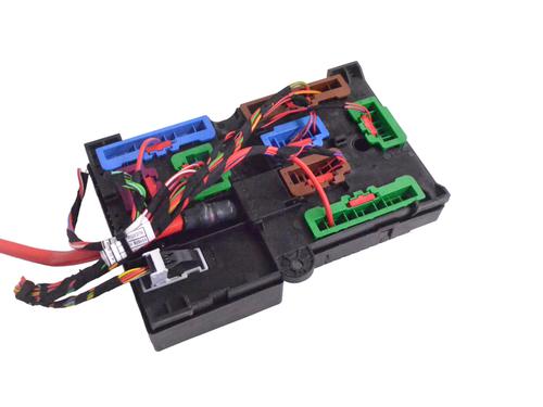 Used Fuse box BMW 3 Touring (G21, G81) 330 e Plug-in-Hybrid (292 hp) 27823750