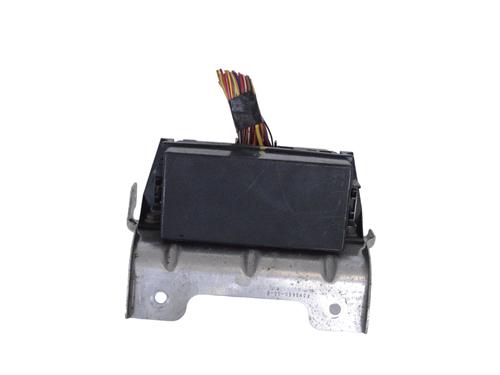Used Fuse box TESLA MODEL S (5YJS) 75 (388 hp) 15085664