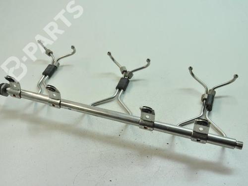 Used Injection rail BMW 2 Coupe (F22, F87) M 235 i (326 hp) 7755130