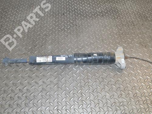 Used Right rear shock absorber MASERATI LEVANTE SUV (M161) 3.0 Q4 (350 hp) 8001027