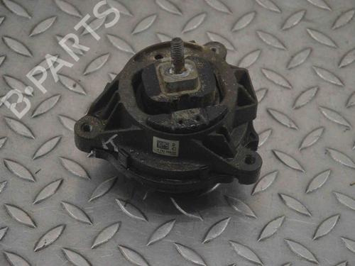 Used Engine mount BMW 4 Convertible (F33, F83) 435 i (306 hp) 17143556
