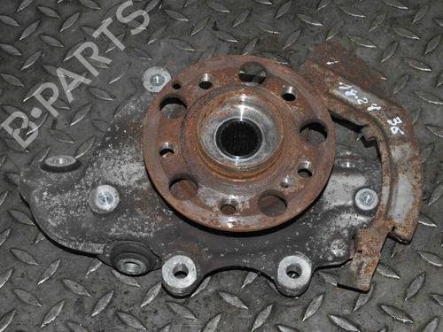 Used Left rear steering knuckle LAND ROVER RANGE ROVER IV (L405) 4.4 SDV8 4x4 (340 hp) 14776785