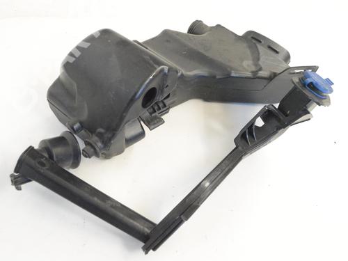 Used Windscreen washer tank MERCEDES-BENZ GLC (X253) 250 d 4-matic (253.909) (204 hp) 7482913